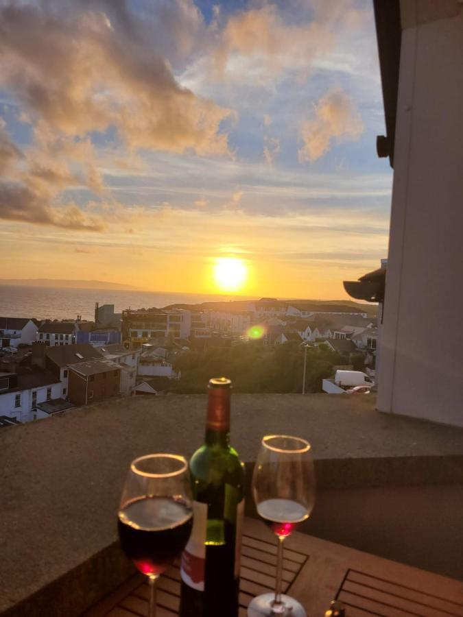 Penthouse Stunning Harbour & Atlantic Views Only 2 Mins Walk To Harbour & Ramore Apartment Portrush